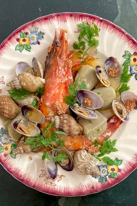 Intimate dining experience: a chef's guide for villa guests